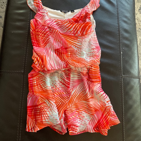 Romper Guess - Picture 1 of 1